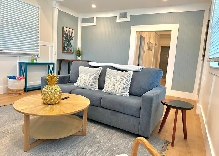 Mid-century 1bd House - Gear - 5min Walk To Clearwater Beach